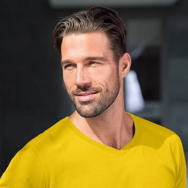 Pánske priliehavé tričko - Výstrih do V