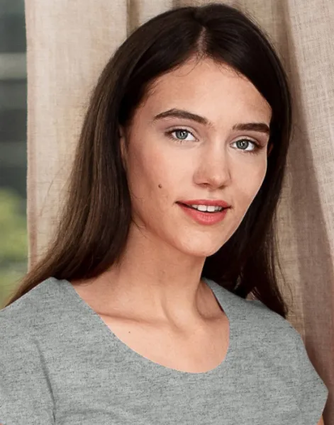 Dámske tričko zúžené s okrúhlym výstrihom - Hlbší okrúhly výstrih