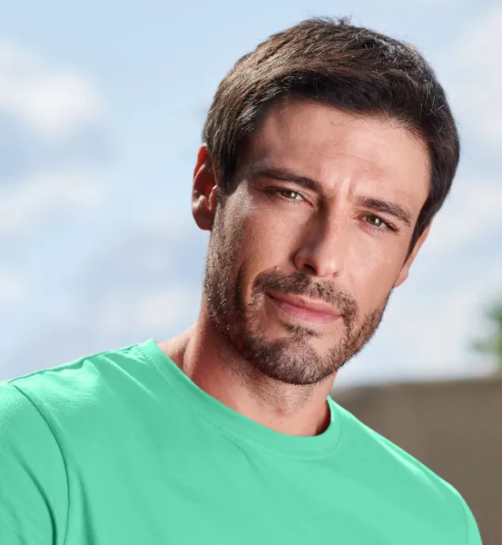 Pánske tričko jednoduché - Klasický okrúhly výstrih