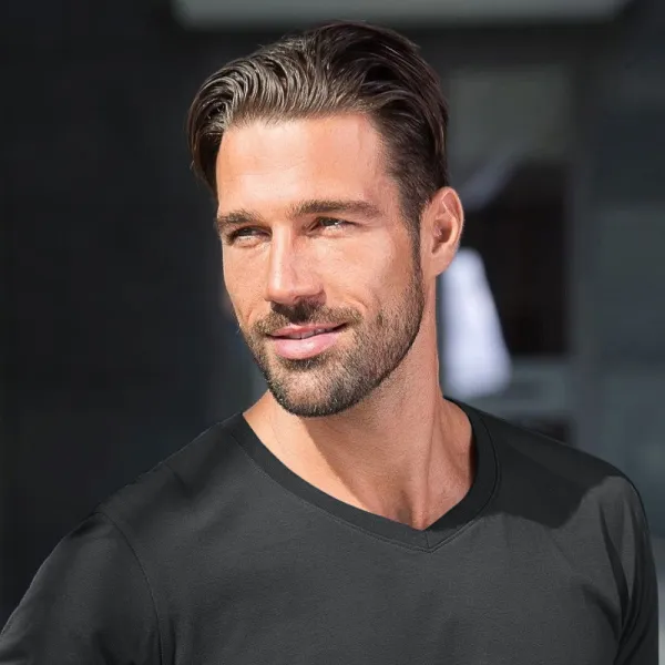 Pánske priliehavé tričko - Výstrih do V