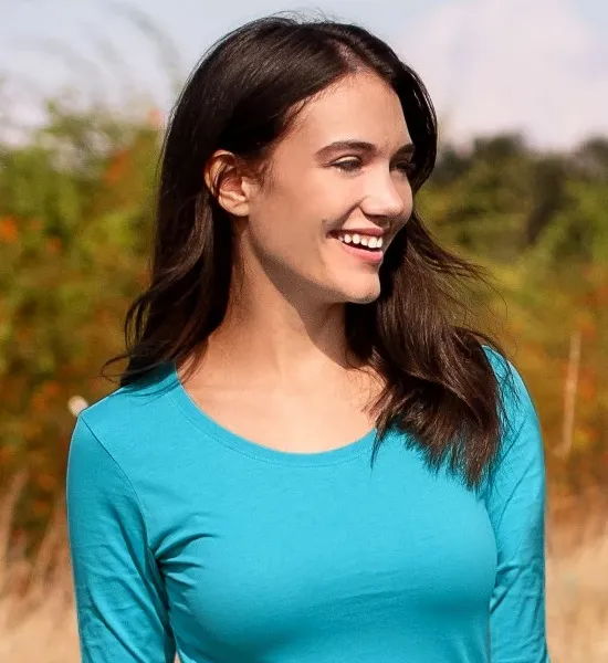 Dámske tričko s dlhými rukávmi - Hlbší okrúhly výstrih