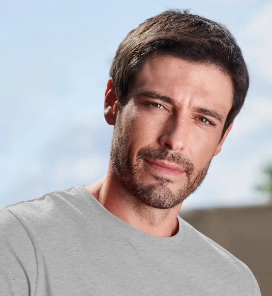 Pánske tričko jednoduché - Klasický okrúhly výstrih