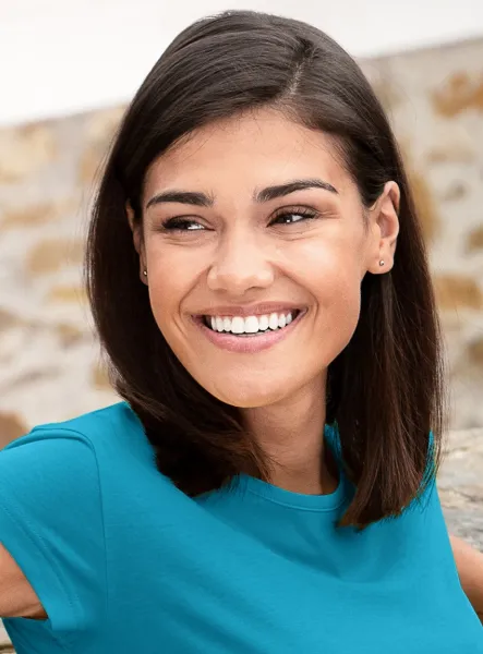 Dámske trendové tričko - Klasický okrúhly výstrih