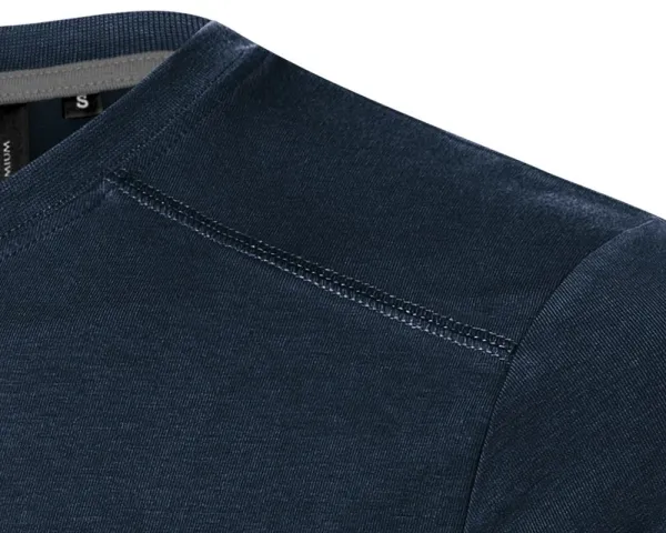 Pánske tričko ozdobené - Dekoratívne prešitie vpredu hore