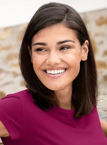 Dámske trendové tričko - Klasický okrúhly výstrih