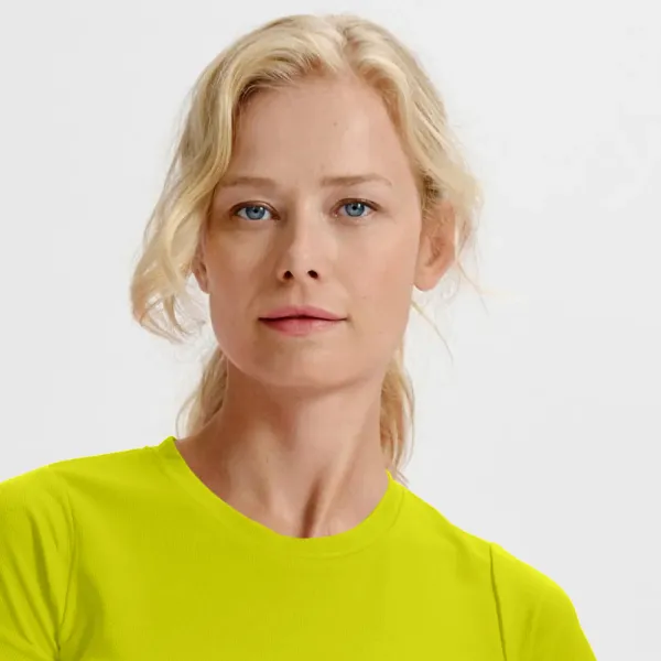 Dámske športové tričko - Klasický okrúhly výstrih